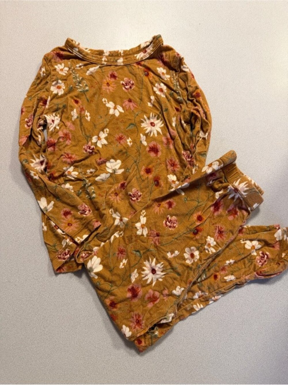 Milkbarn Floral Long-Sleeve Pajama Set